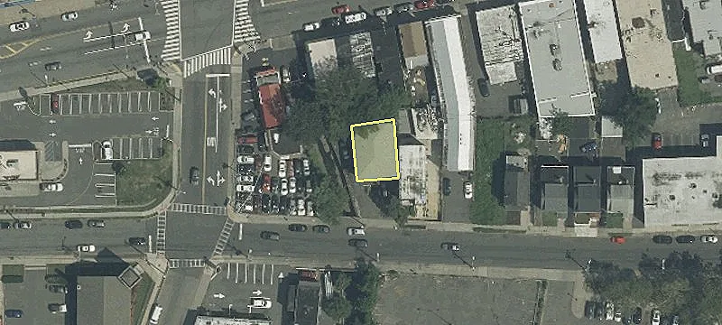 657 Nye Ave