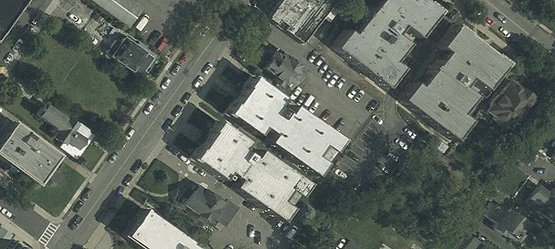 47 Fullerton Ave