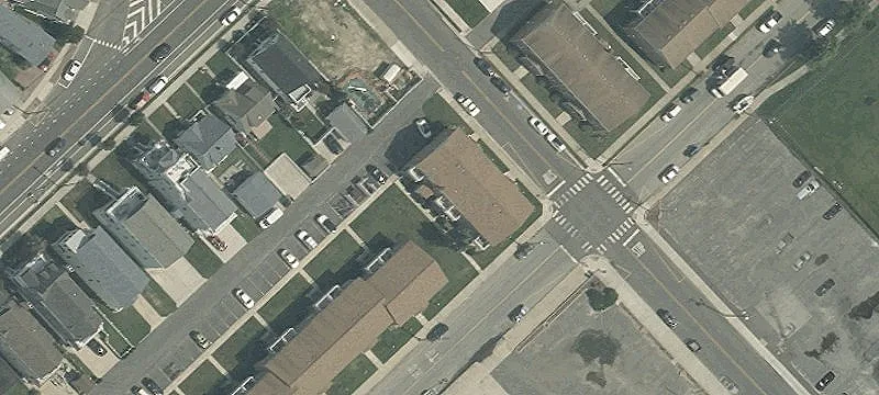 1606 Simpson Ave
