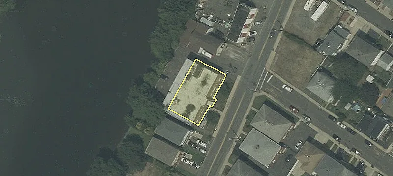 257 Riv Rd