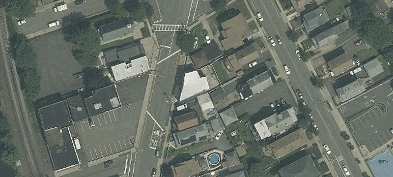 104 Midland Ave