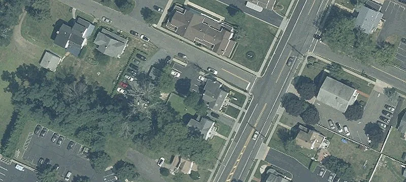 15 Main St