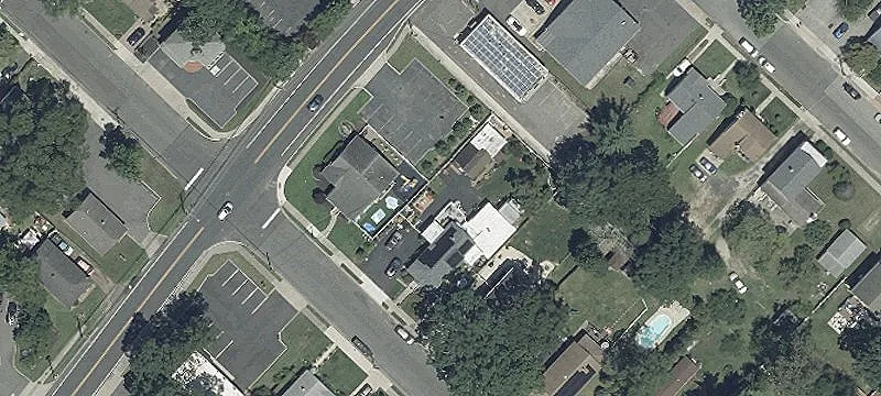 437 Roosevelt Ave
