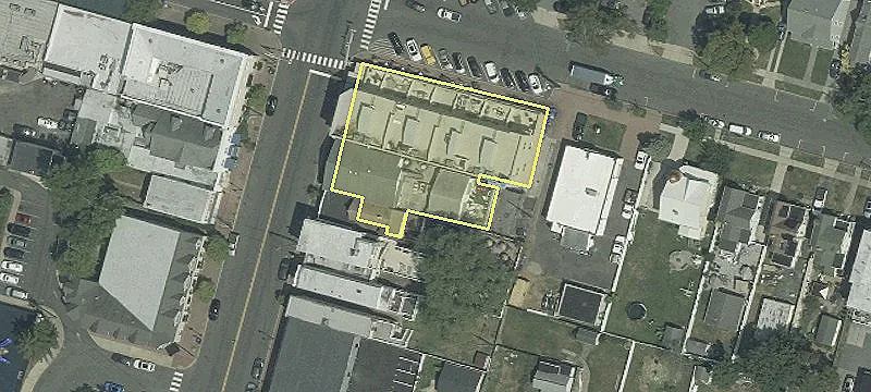 1002 Main St