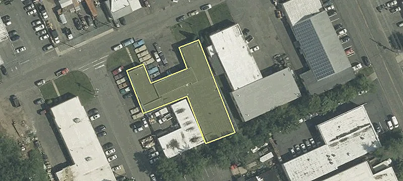 745 Lexington Ave