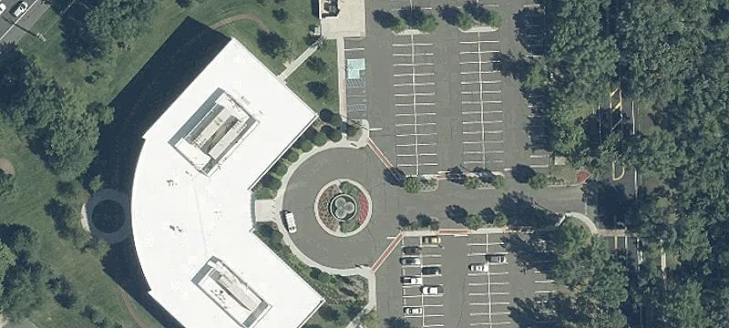 300 Carnegie Ctr