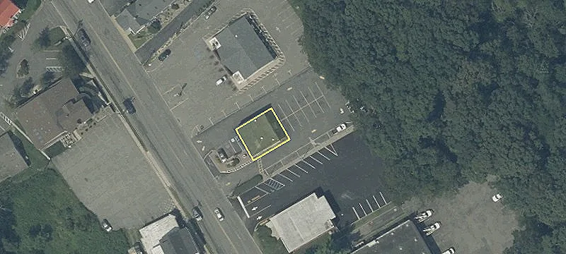 136 Lakeside Blvd