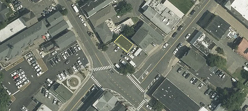 86 Main St