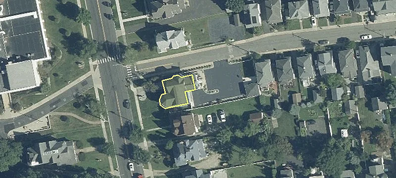 179 Maple Ave