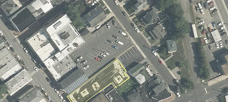 46 Simpson Ave