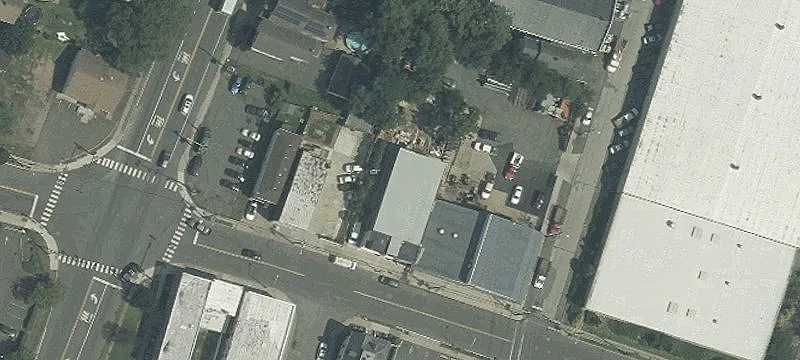 528 Roosevelt Ave