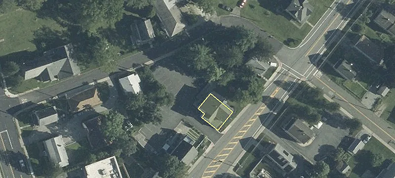 15 Vernon Ave