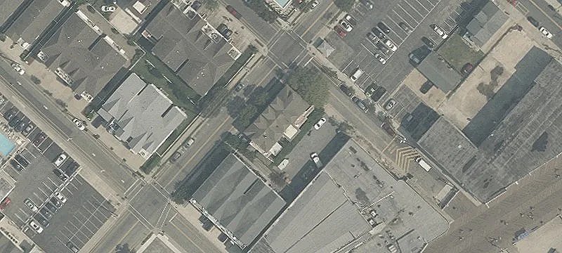 400 Maple Ave