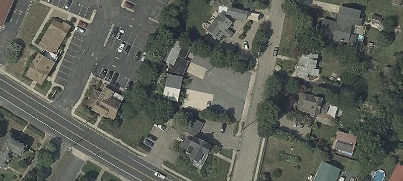 8 Un St