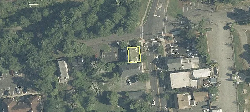 220 Main Ave