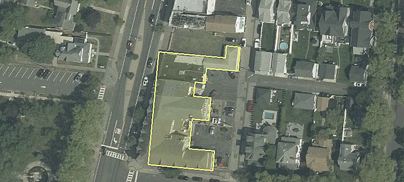 310 Main St