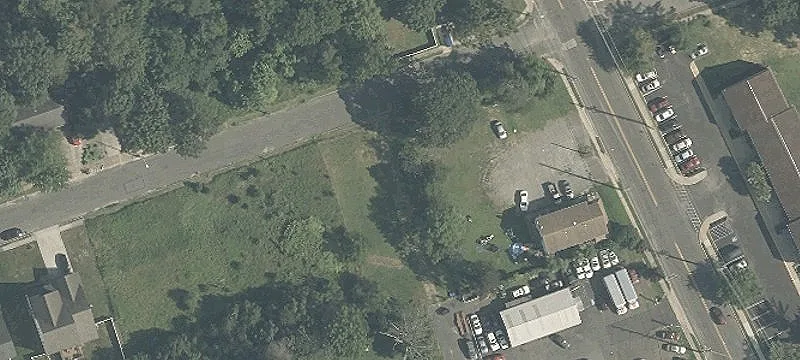 385 Evesham Ave