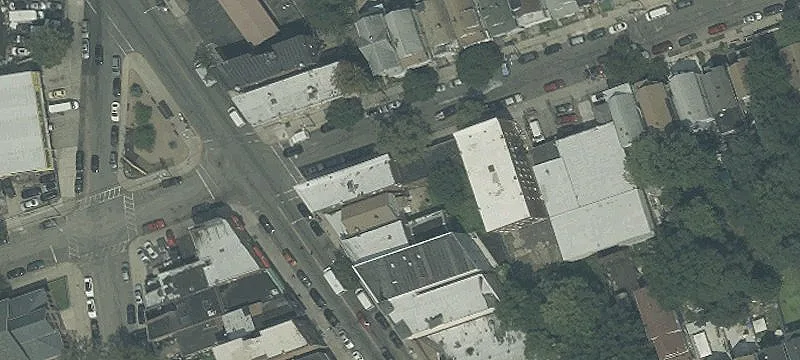 956 Main Ave