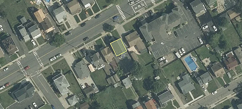 249 Main St
