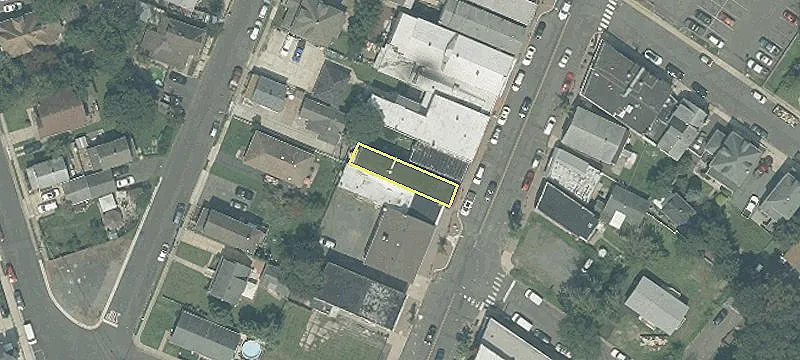 252 Main St