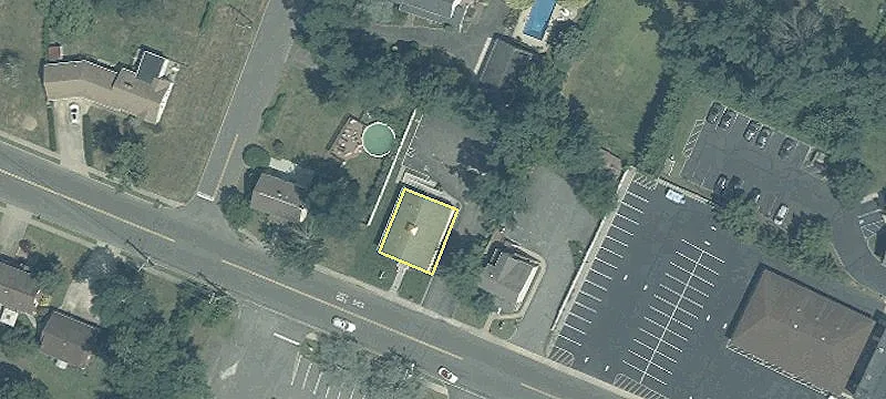 12 School W Rd