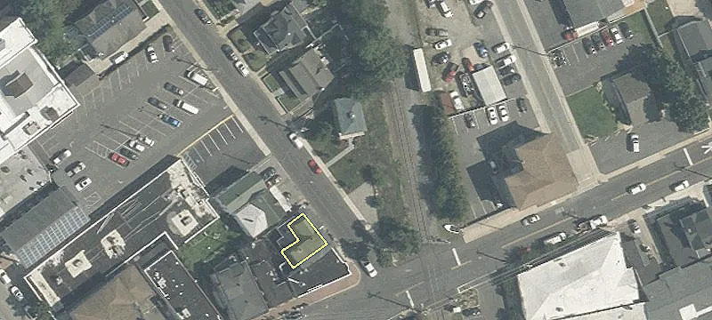 55 Simpson Ave