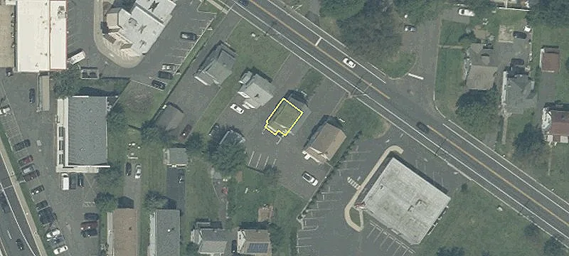 215 End Ave