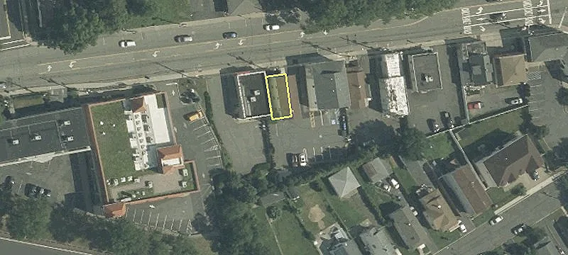 1433 Oak Tree Rd