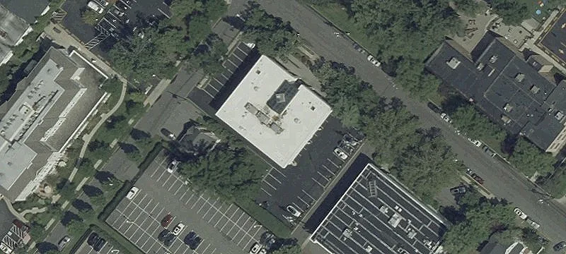 82 Smt St