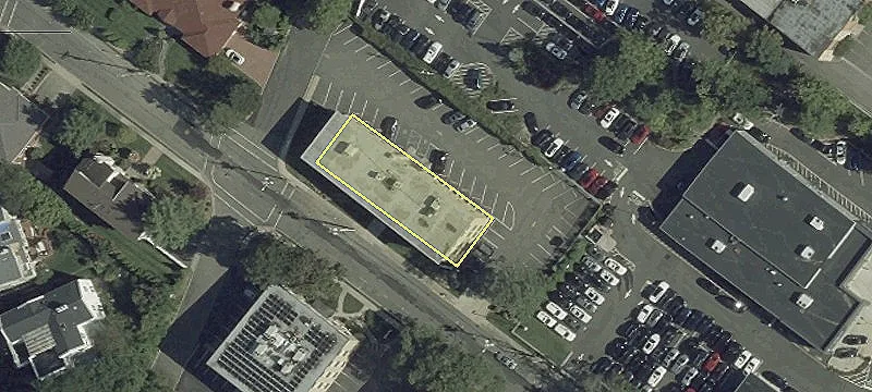 111 Charlotte Pl