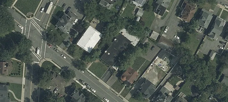 295 Claremont Ave