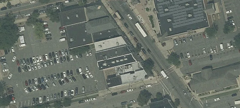 1135 Main Ave