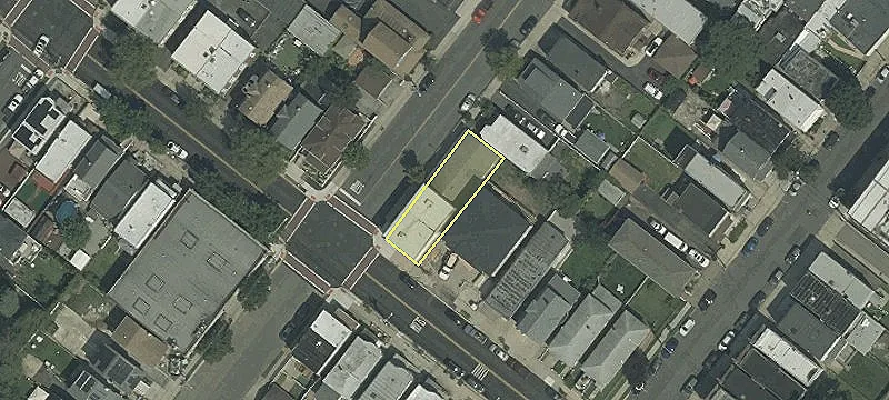 114 Ctr Ave