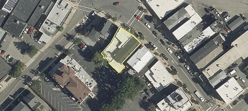 160 Main St