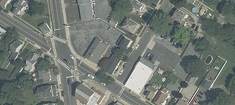 102 Mantua Blvd