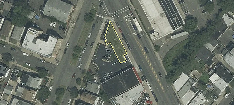86 Bloomfield Ave, Unit 100