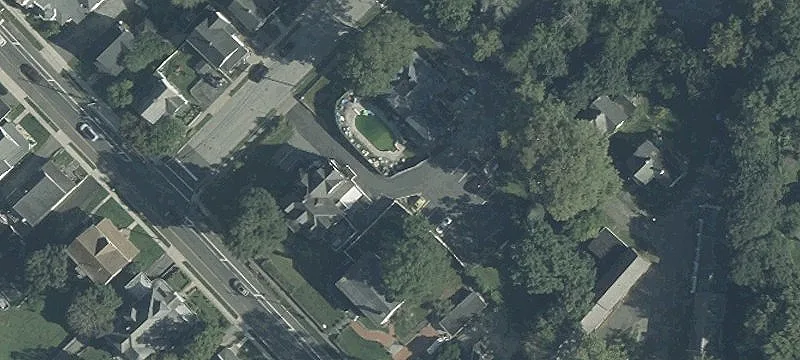25 Hamburg Ave