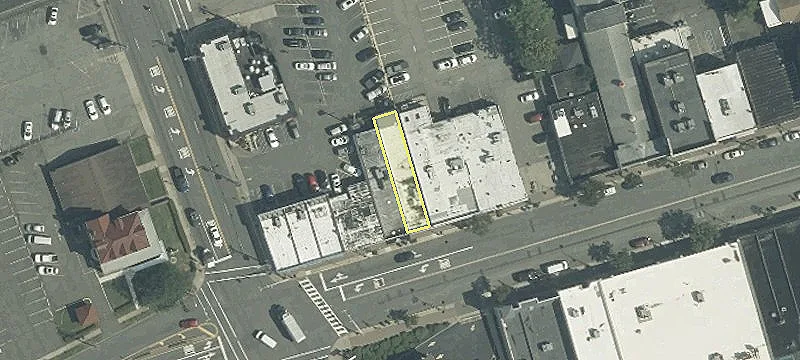 116th Main St