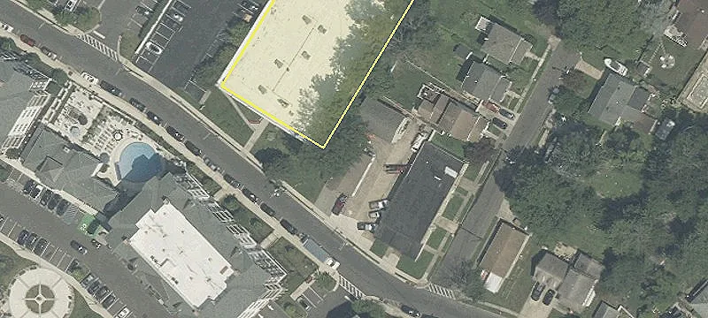 223 Highland Ave