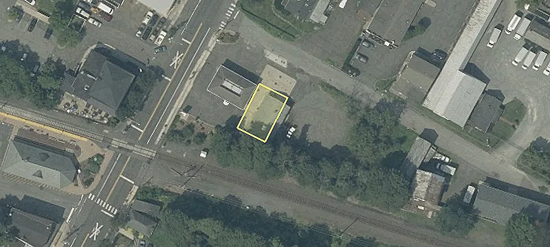 160 Main St