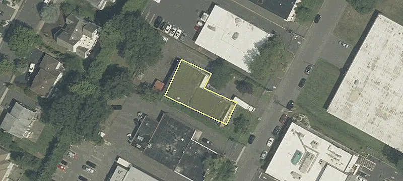 24 Commerce St