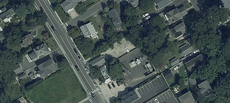 112 Riv Rd