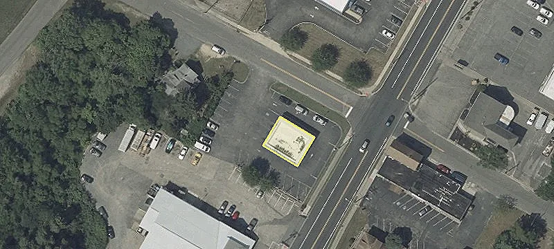302 Main St