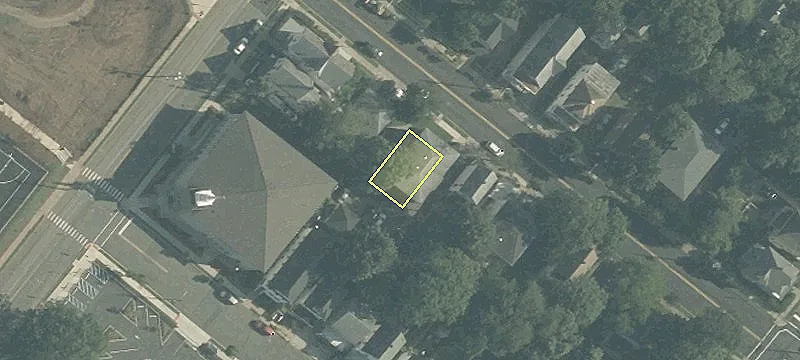 62 Handy St