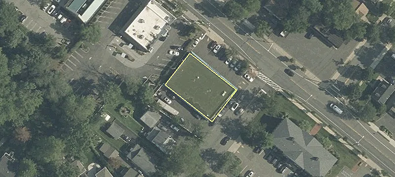 319 Main St