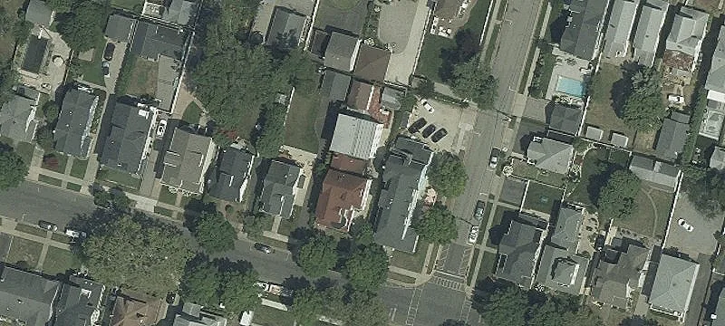 302 10th Ave