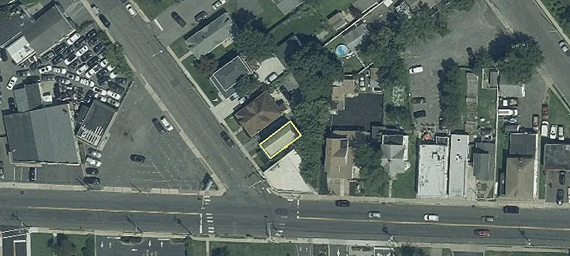 833-835 Broadway, Unit 835