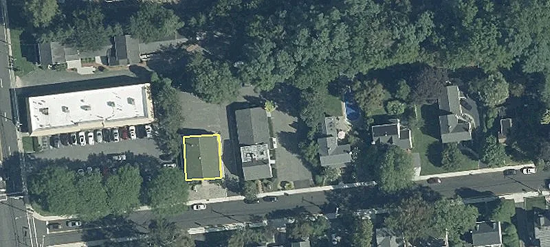 23 White St