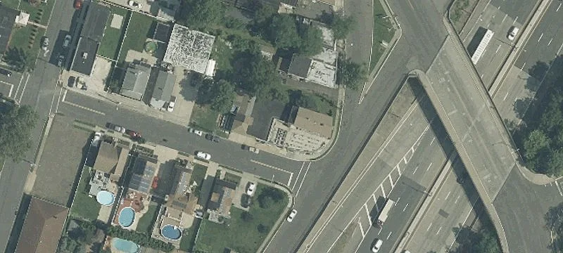 329 Florida Grv Rd