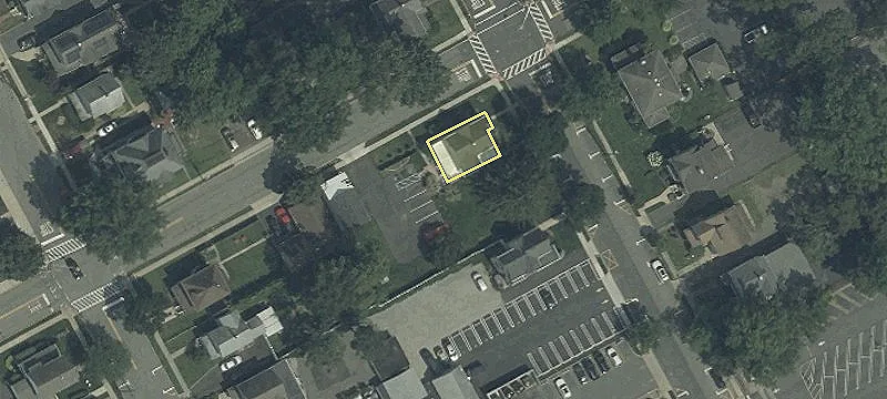 372 Fairview Ave